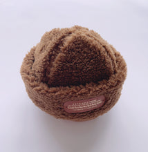 Load image into Gallery viewer, Go To Hollywood Boa Fleece Cap - Brown - L (54cm)