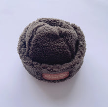 Load image into Gallery viewer, Go To Hollywood Boa Fleece Cap - Khaki - L (54cm)