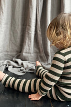 Load image into Gallery viewer, Mabli Sylfaen Skinny Legs - Juniper/Vintage Cream - 6Y Last One