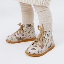 Load image into Gallery viewer, Angulus Starter Shoe with Laces - Winter Garden - 25, 26