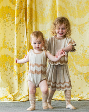 Load image into Gallery viewer, Mabli Igam Ogam Tee - Sand/Putty - 4Y, 6Y
