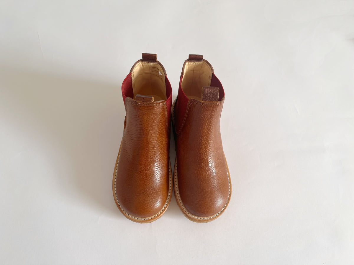 Angulus Chelsea Boot - Cognac/Red - 25, 26, 30, 31 – Rabbit Hall