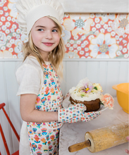 Load image into Gallery viewer, Oeuf Apron Set - Moss/Gingham, Papaya/Gingham, Multi/Large Flower