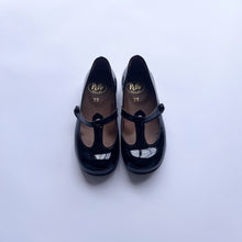 Load image into Gallery viewer, Pèpè T-bar Ballerinas - Vernice Nero - 24, 28