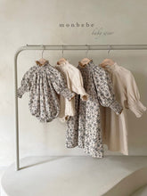 Load image into Gallery viewer, Monbebe Smocked Dress - Floral, Cream - 3/4Y, 5/6Y, 7/8Y