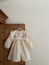 Load image into Gallery viewer, Monbebe Vintage Embroidery One-piece - 3/4Y, 5/6Y