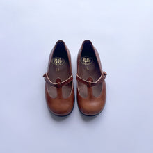 Load image into Gallery viewer, Pèpè T-bar Ballerinas - Barril Penny - 27 Last Pair